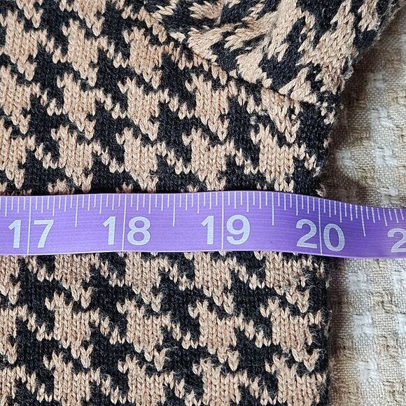 Chaps Classic Tan & Black Houndstooth Asymmetrical Zip Front Knit Sweater Jacket - Picture 8 of 10